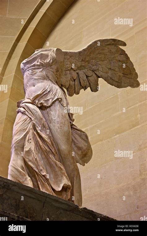 de nike in het louvre travertijnen|Winged Victory of Samothrace: Exploring the History of the Nike .